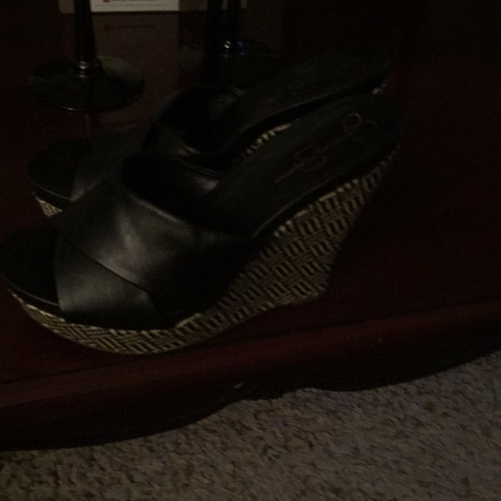 Shoes - Picture 2 of 3